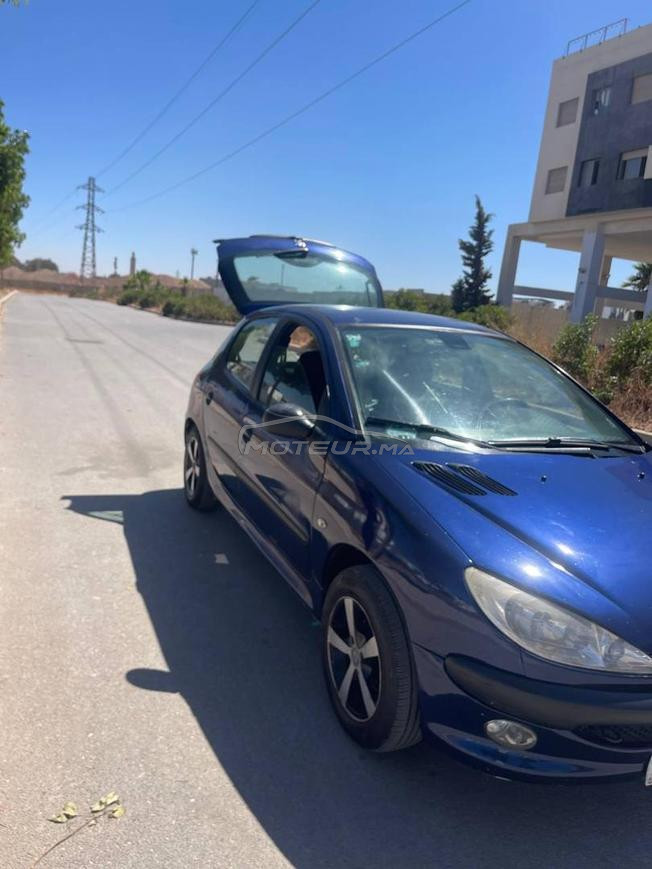 سيارة جيدة 