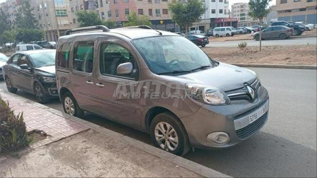 Renault Kangoo Diesel Manuelle 2017 à Benslimane