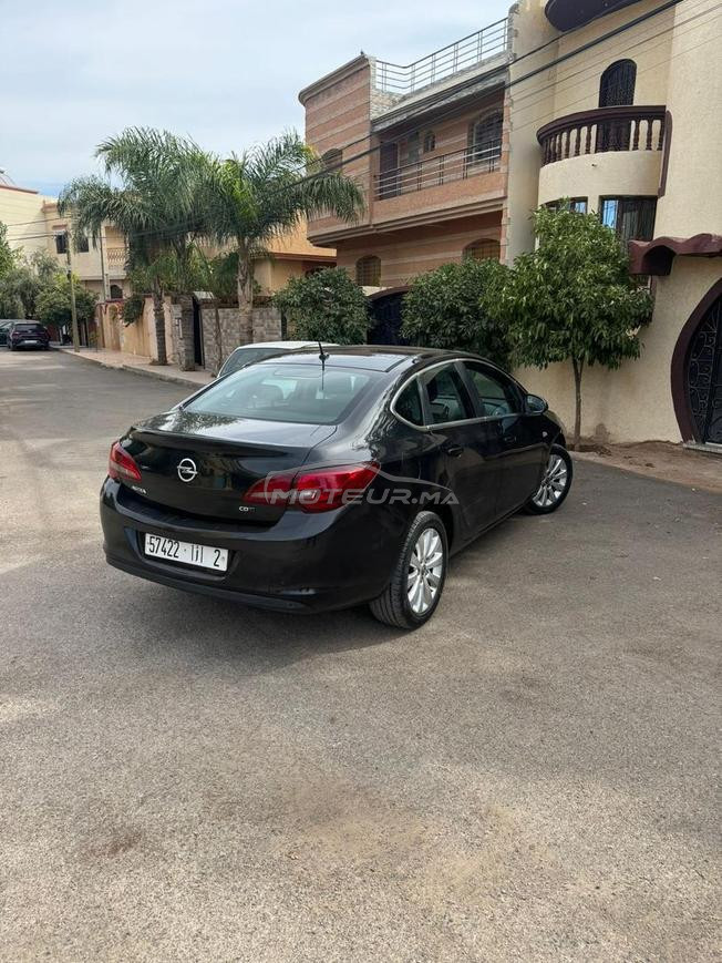 je mets vente ma voiture Opel Astra 2014
