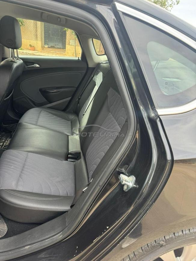 je mets vente ma voiture Opel Astra 2014