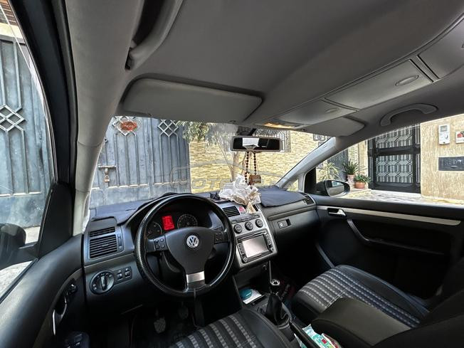 Volkswagen Touran Diesel Manuelle 2010 à Temara