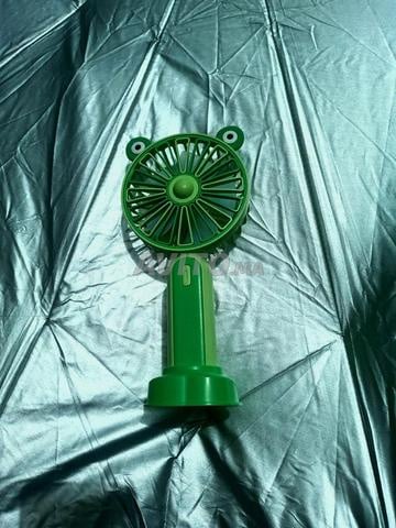 Ventilateur portable vert - 2