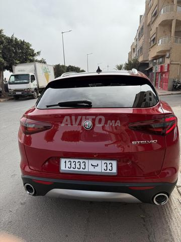 Alfa Romeo Stelvio 2019 Faible kilométrage - 2