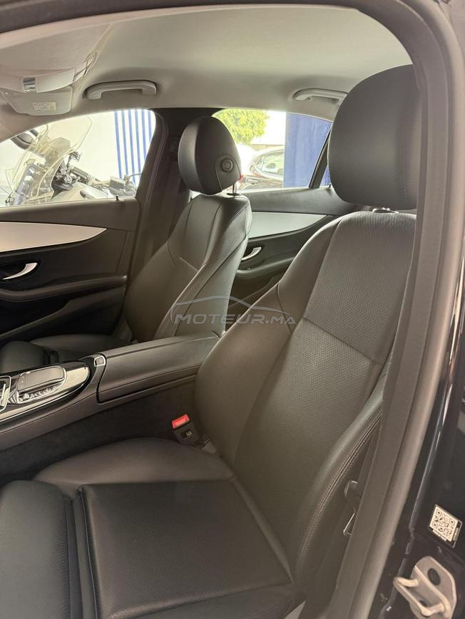 Mercedes Classe E 220d en très bon état