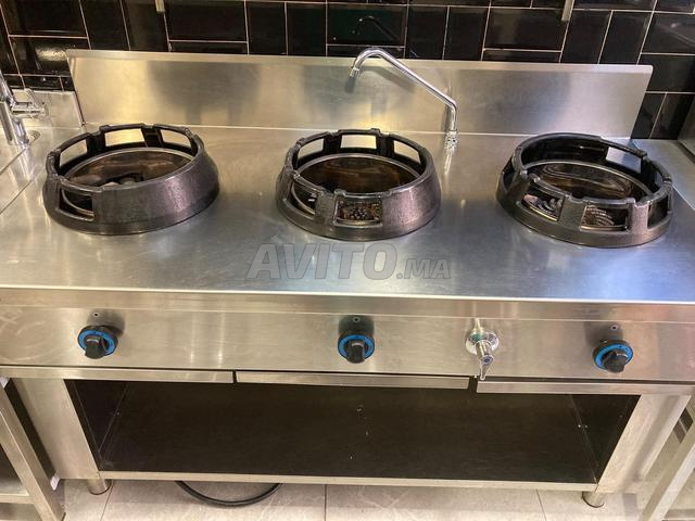 Cuisinière Wok à gaz 3 brûleurs GGMGastro