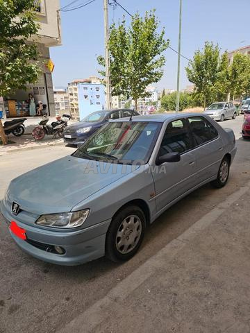 Vente d'une Peugeot 306 modèle 2002 en bon état
