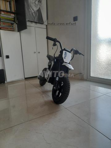moto cross pour les enfants de 7 à 12 ans