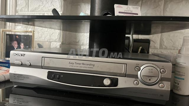 Enregistreur vidéo VHS Sony, modèle SLV-ED323. - 2