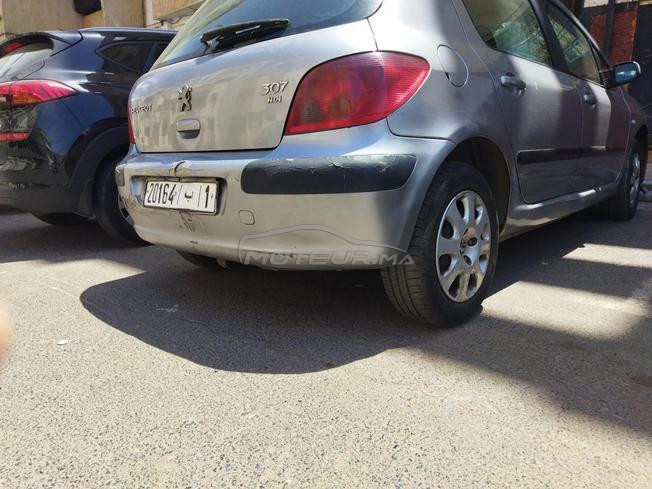 voiture 307 très bon état,