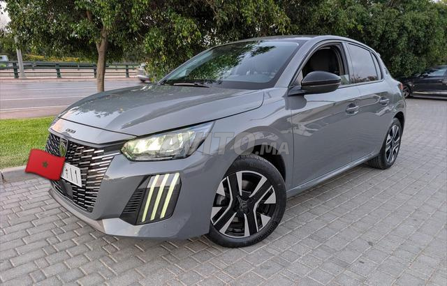 Peugeot 208 Hybride Automatique 2025 à Rabat
