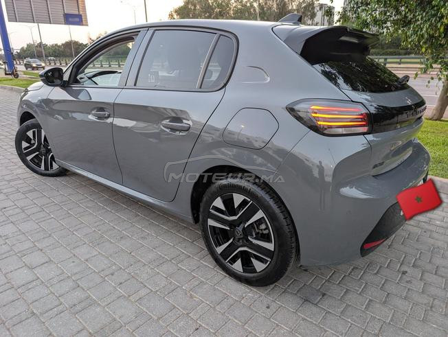 Peugeot 208 Hybride Automatique 2025 à Rabat