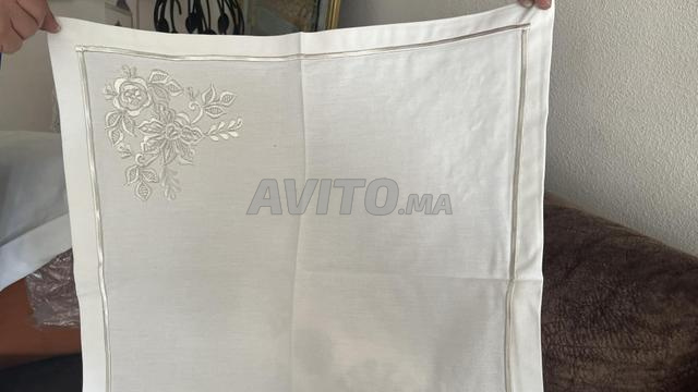 Nappe et set de table doré 12 pièces - 2