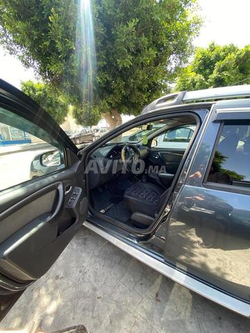 Dacia Duster Diesel Manuelle 2016 à Tanger - 2