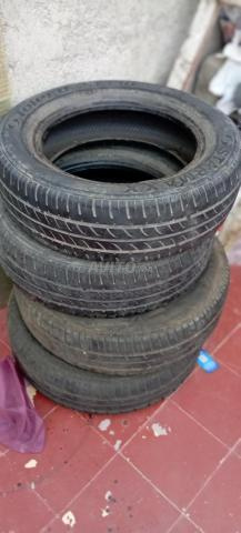 Pneus d'occasion à vendre taille 175/65R14