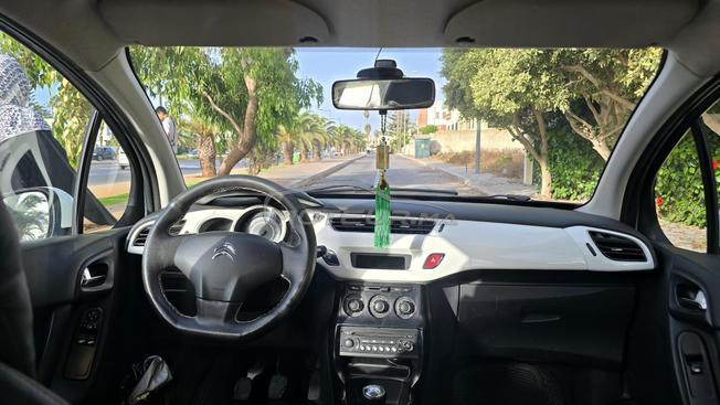tomobil n9iya bazaf 3 éme ✋️carte grise f smiti.