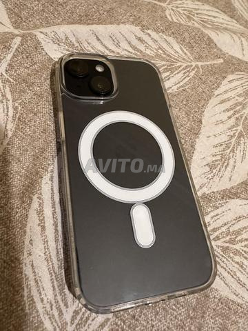 iPhone 15 128GB Batterie 86% Très bon état - 2