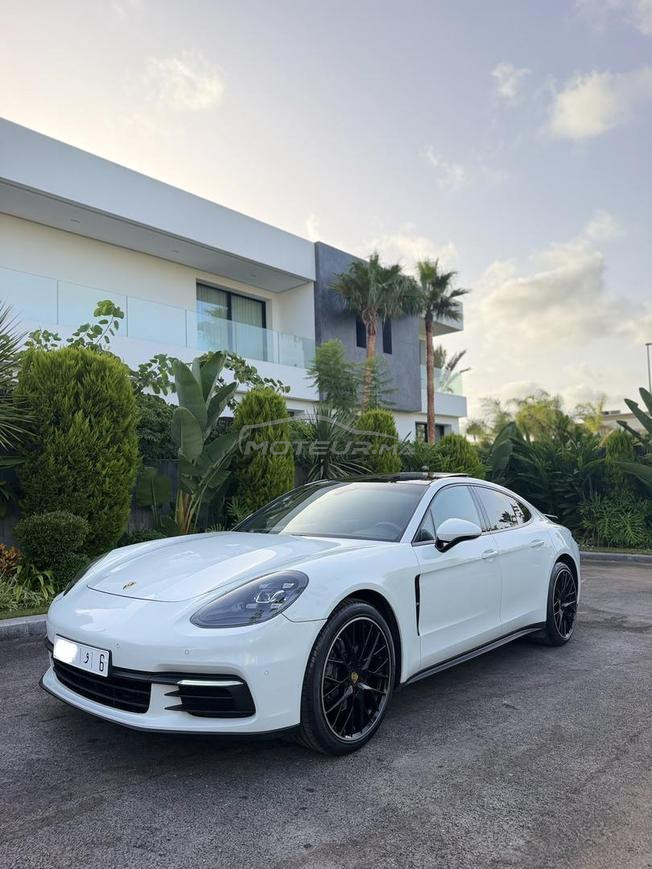 Porsche Panamera Essence 
