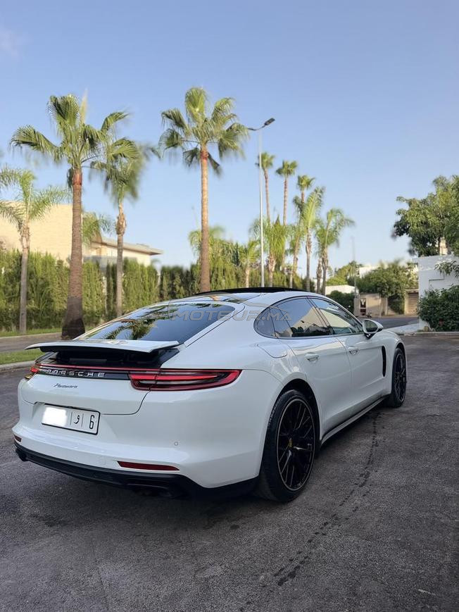 Porsche Panamera Essence 