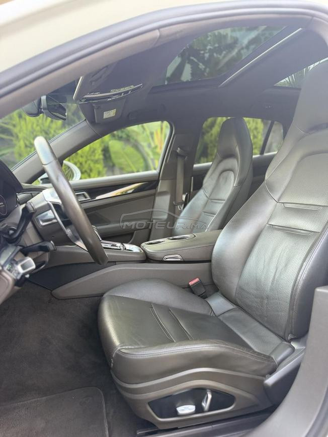 Porsche Panamera Essence 