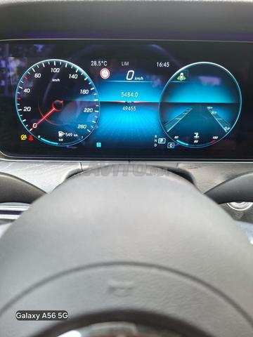Mercedes-Benz E 220d AMG Line - 2
