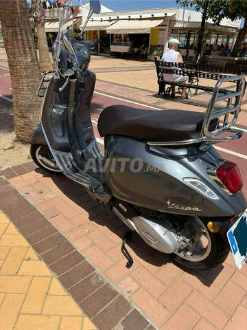 Vespa Primavera Touring 125 - 2