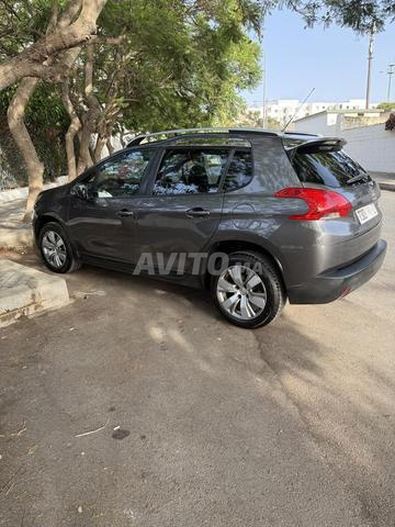 Peugeot 2008 comme neuf - 2