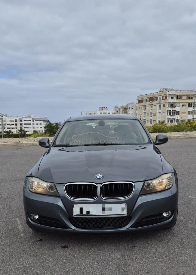 BMW 320i (Essence)