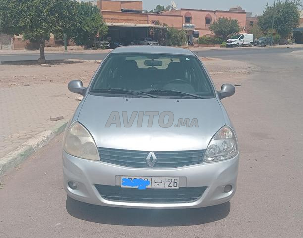 Renault Clio Essence Manuelle 2014 à Marrakech
