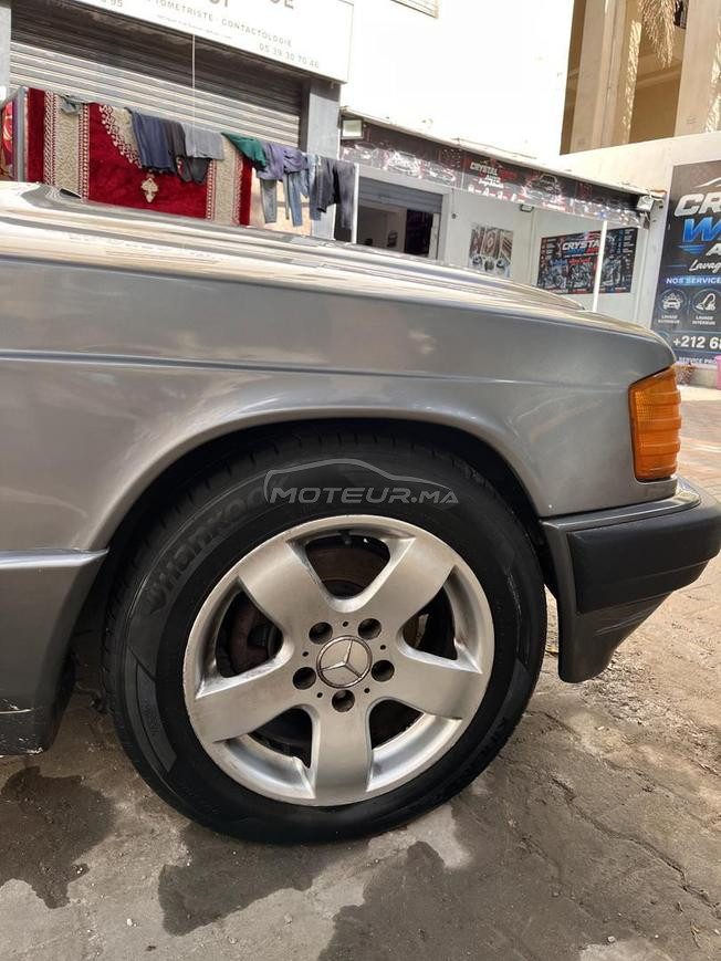 Mercedes Benz 190D 