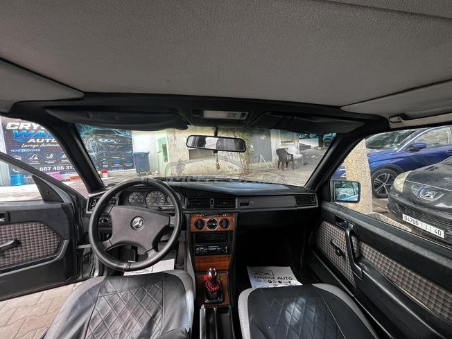 Mercedes Benz 190D 