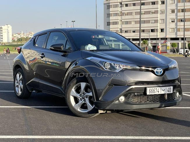 Toyota CHR état neuf premiere main 