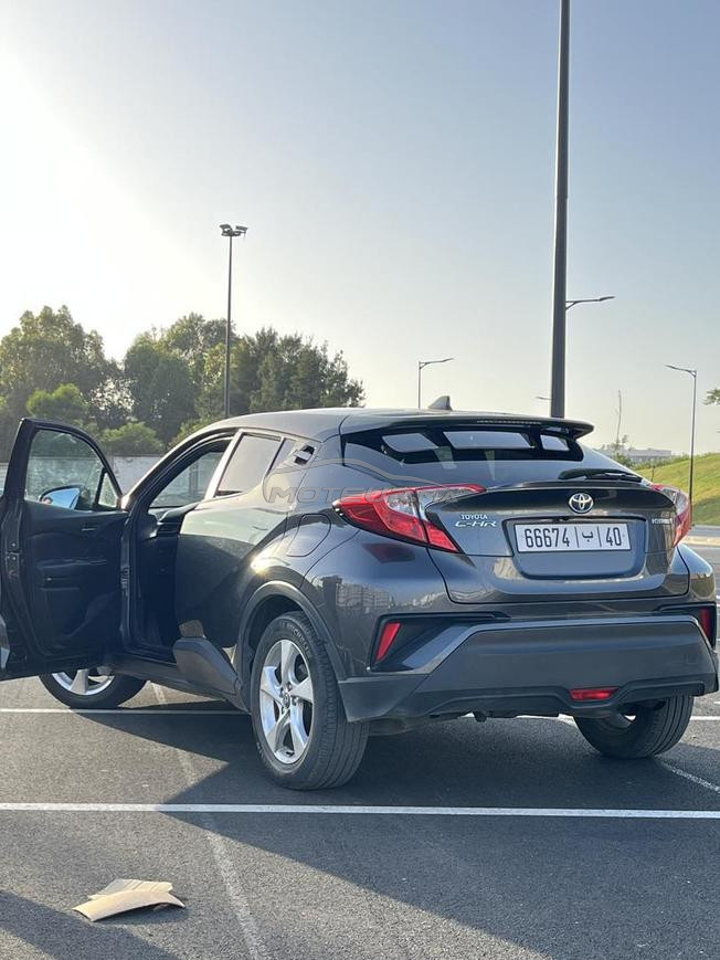 Toyota CHR état neuf premiere main 