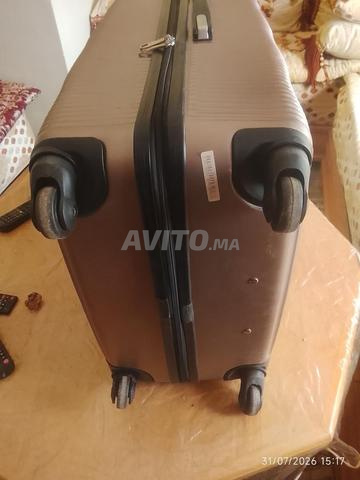 حقيبة بحالة ممتازة جداً، مقاس جيد - 2