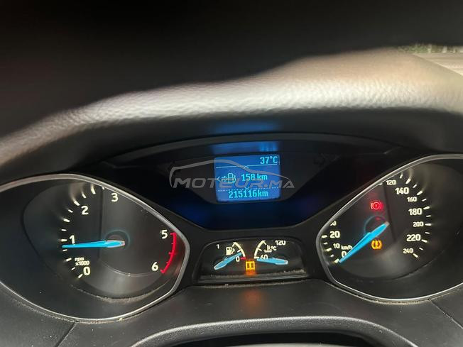 Ford focus très bon état 