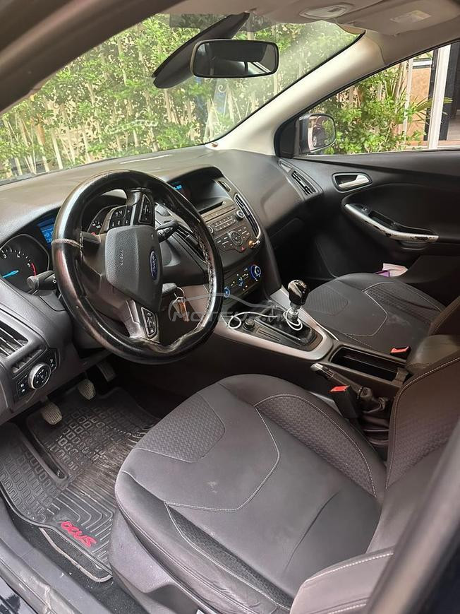 Ford focus très bon état 