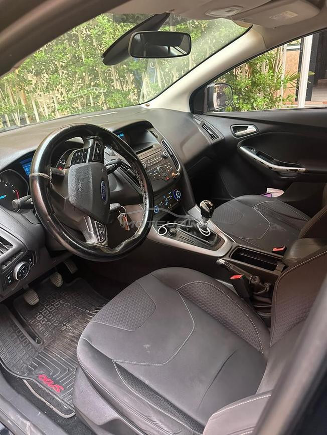 Ford focus très bon état 