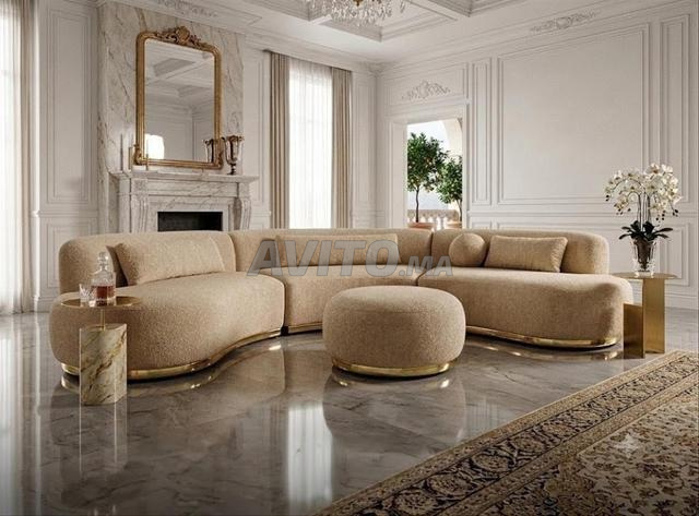 Courbe Majesté Prestigieuse en Velours Beige et Doré - 2