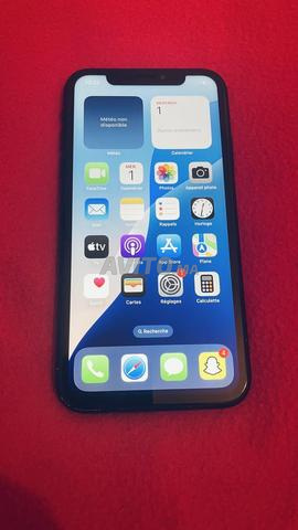 À vendre iPhone X et XR et Nokia bon état