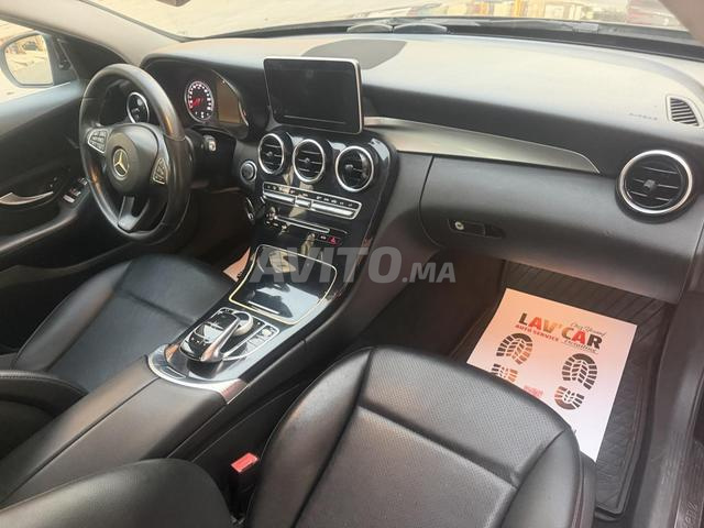مرسيدس C220 بحالة ممتازة