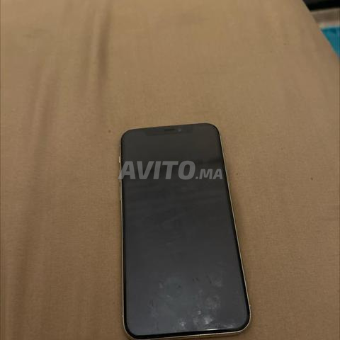 iPhone 11 Pro - 2