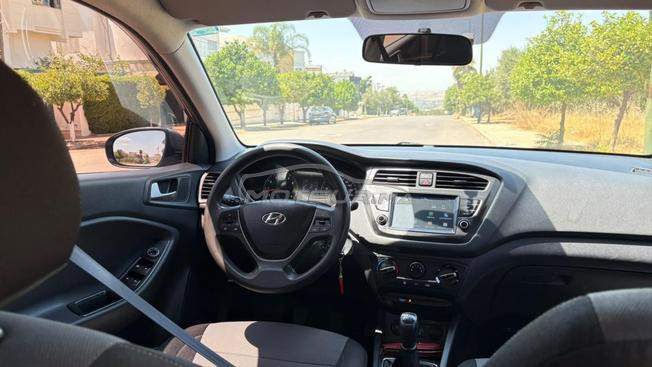 Hyundai 2020 en très bon état 