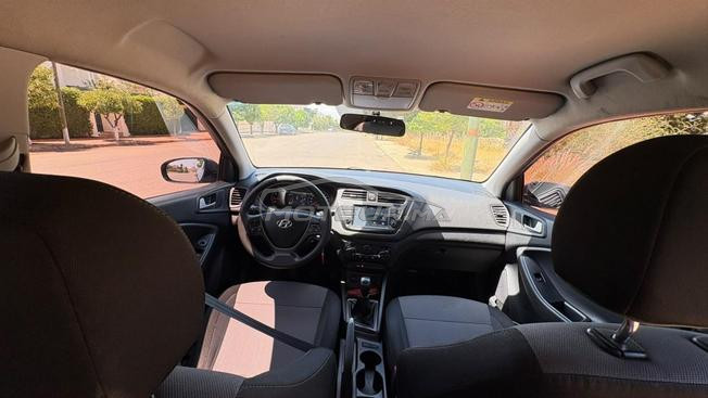 Hyundai 2020 en très bon état 