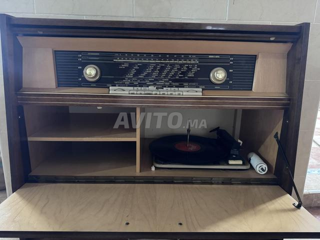 Radio Loewe Opta - 2