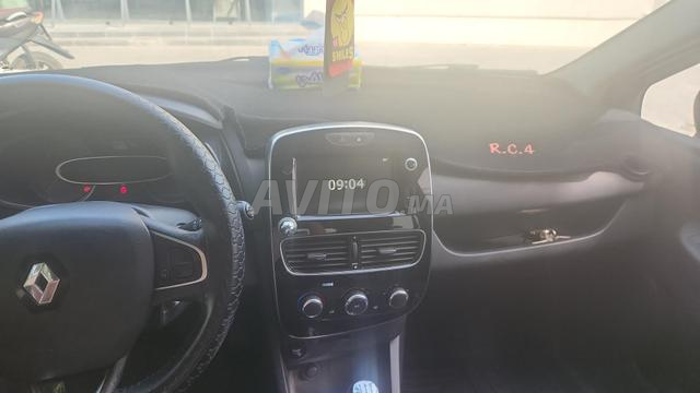 Renault Clio Diesel Manuelle 2020 à Rabat - 2