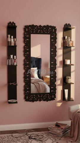 Miroir avec deux étagères - 2