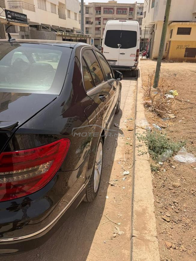 Mercedes-Benz 220 Diesel Automatique 2011 à Salé