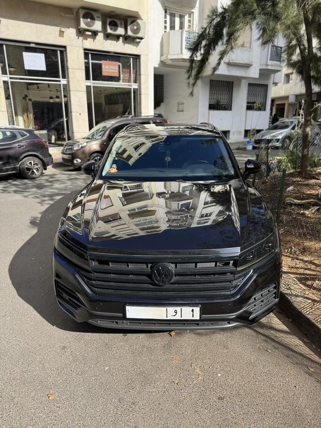 Volkswagen Touareg Full Black Line