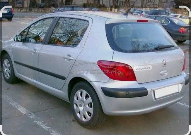 voiture 307 très bon état,