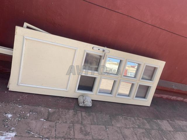 باب خشبي بحالة جيدة للبيع - 2