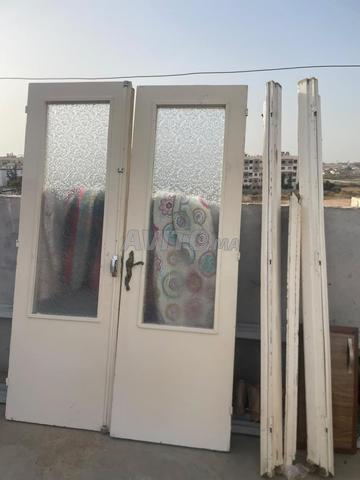 باب للبيع بحالة جيدة